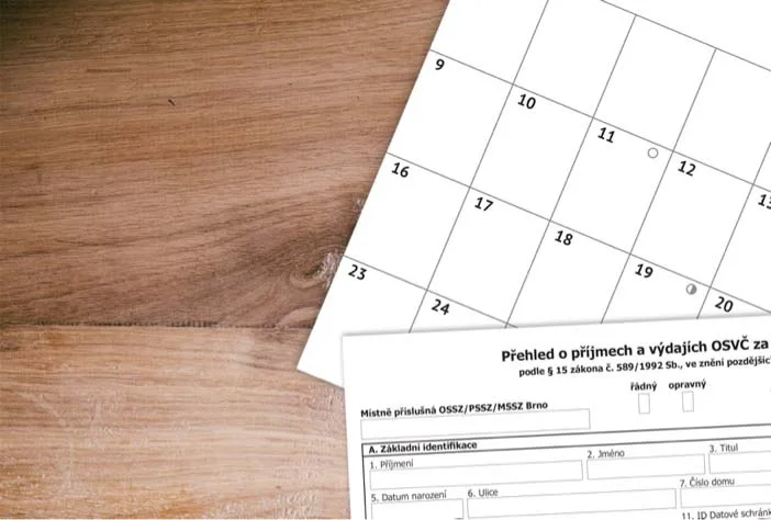 Czech tax form for self-employed income/expense overview on wood