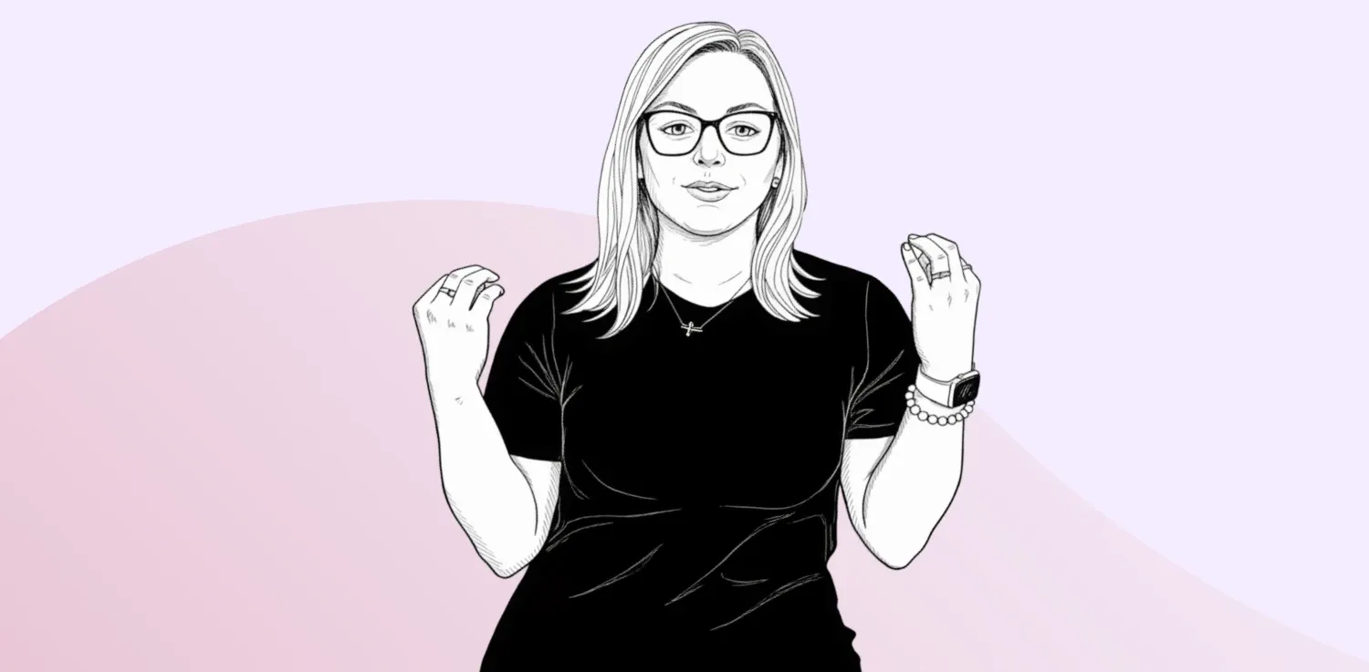 Žena v brýlích jako ilustrace pro článek o bolesti břicha.