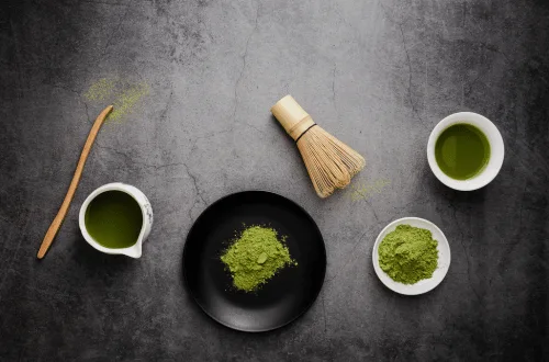 Matcha tea set and powder